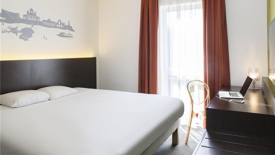 Ibis Styles La Louviere Room