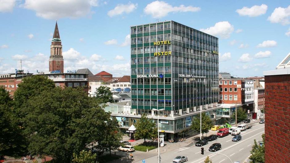 Hotel Astor Kiel by Campanile Exterior