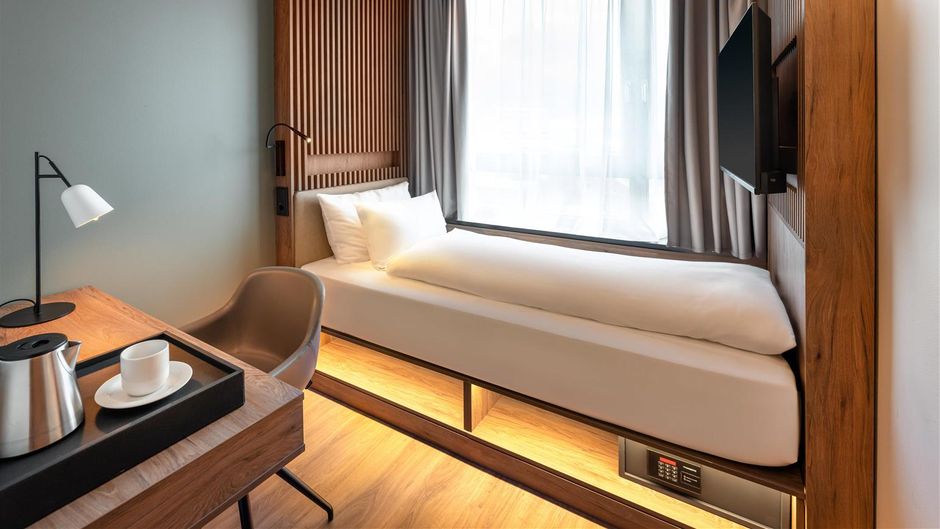 Hotel Astor Kiel by Campanile Room