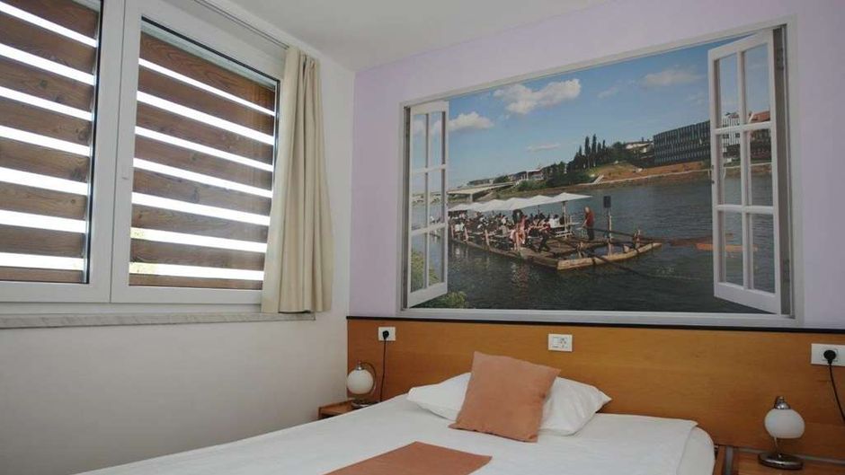 Tabor Hotel Room