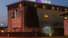 Tabor Hotel