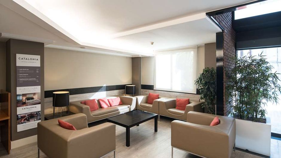 Catalonia Albeniz Lobby