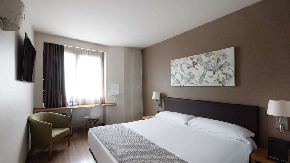 Catalonia Albeniz Room