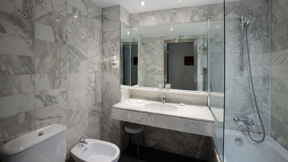 Catalonia Albeniz Room