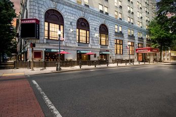 Genetti Hotel, SureStay Collection by BW