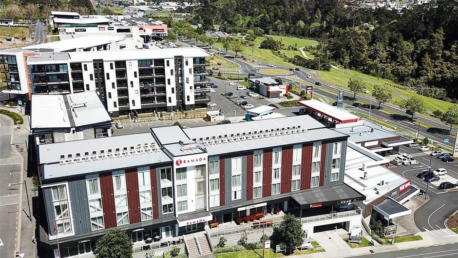 Ramada Suites Albany, Auckland Exterior