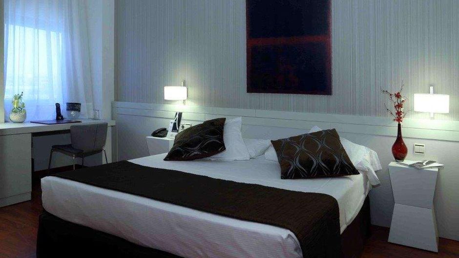 Amura Alcobendas Hotel Room