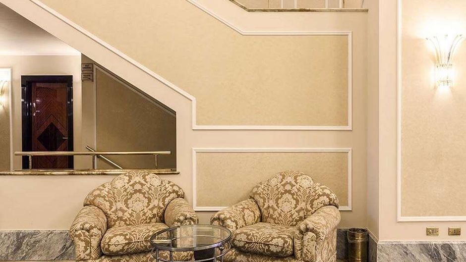 Adi Doria Grand Hotel Lobby