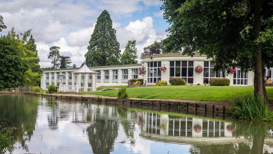 DoubleTree-Hilton Cheltenham/Cotswolds Exterior