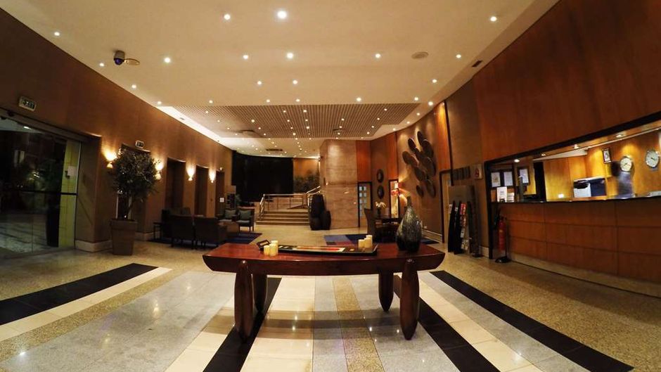 Hotel Continental Luanda Lobby