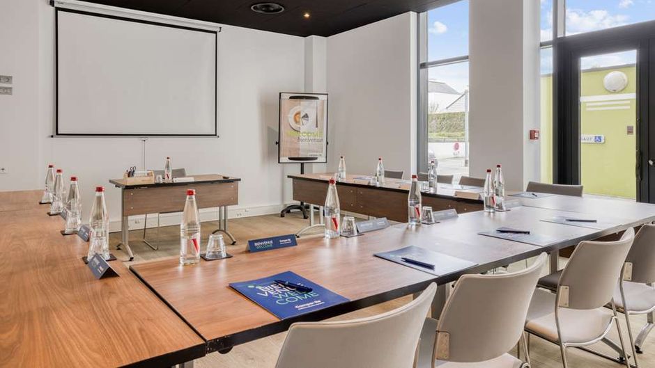 Campanile Rannes Sud Saint Jacques Lande Meeting