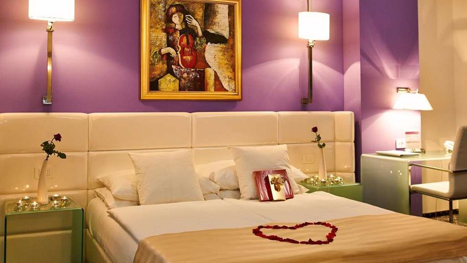 Hotel Phoenix Room