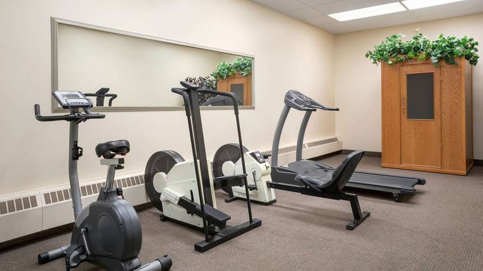 Baymont Inn& Suites Medicine Hat Health