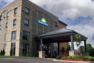 Days Inn Levis
