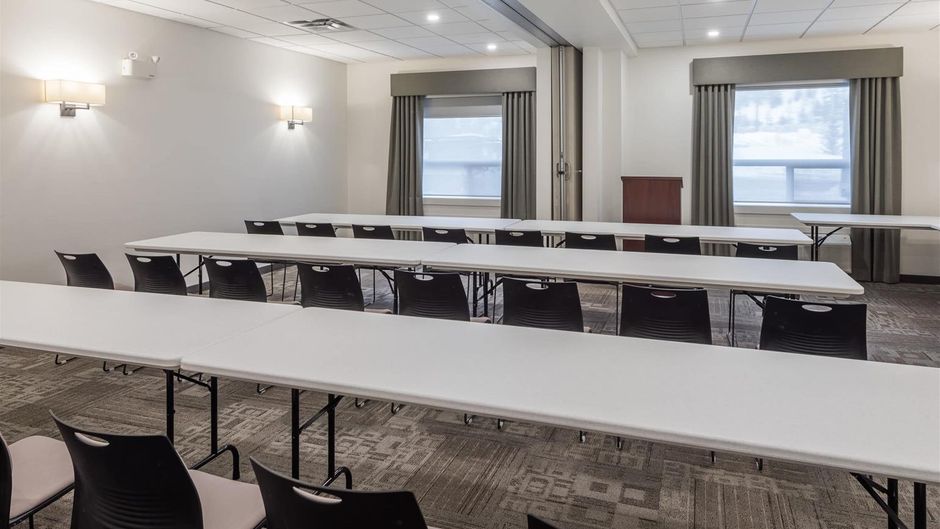 Ramada Revelstoke Meeting