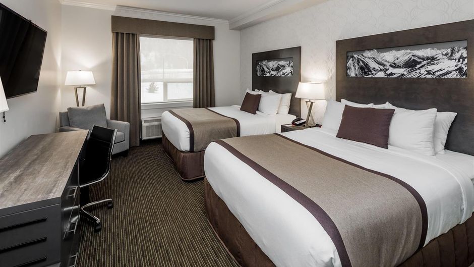 Ramada Revelstoke Room