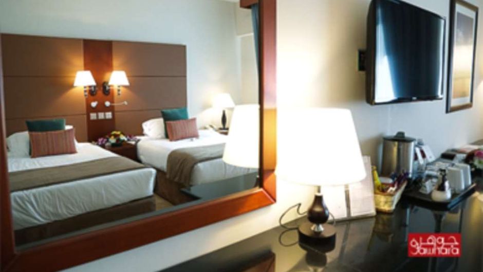 Al Jawhara Gardens Hotel Suite
