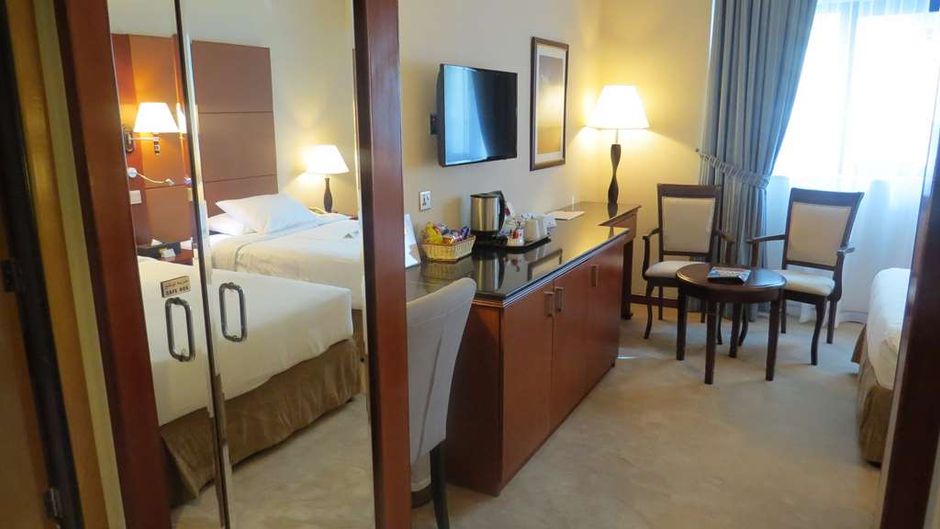 Al Jawhara Gardens Hotel Room