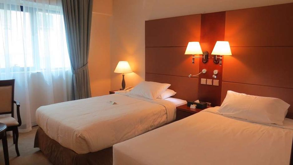 Al Jawhara Gardens Hotel Room