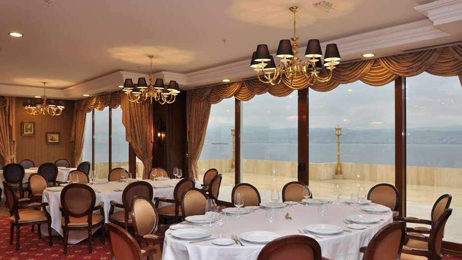 Wellborn Luxury Hotel Restaurant