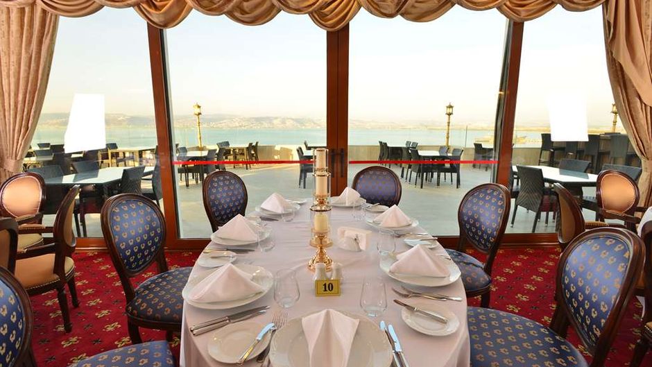 Wellborn Luxury Hotel Restaurant