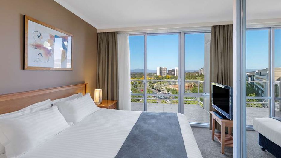 Nesuto Canberra Apartment Hotel Suite