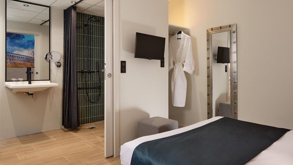 Hotel Harvey Room