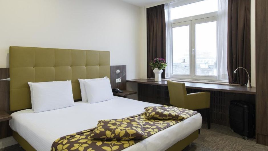 Chambord Hotel Room
