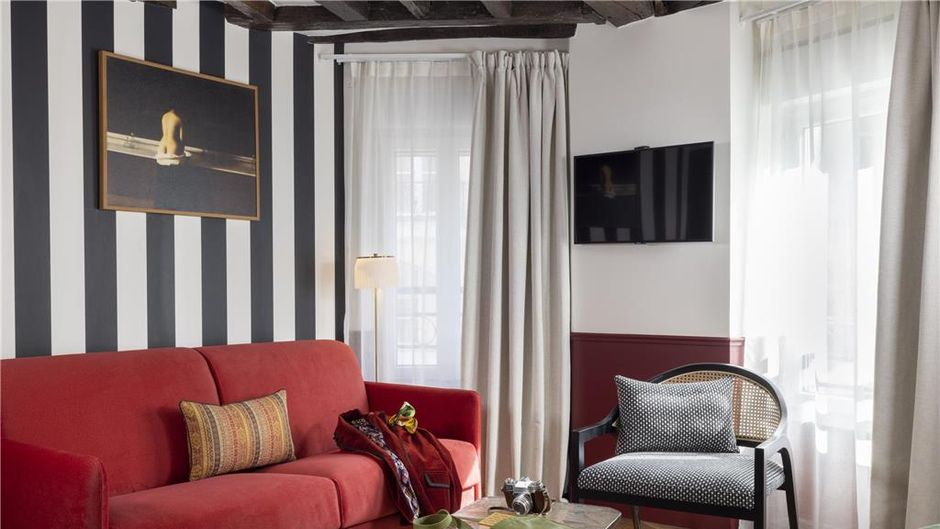 Louis II St Germain Hotel Room