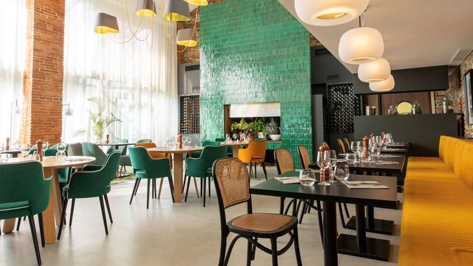 Les Pins Galants Restaurant