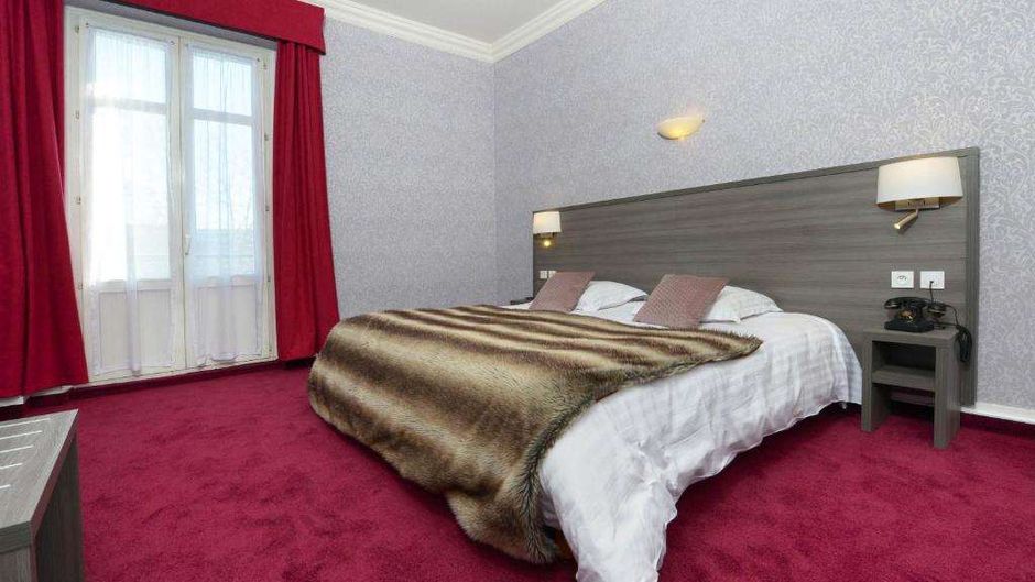 Hotel De France Room