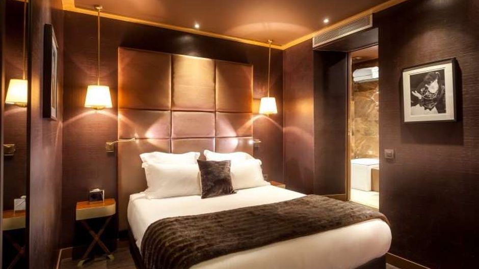 Hotel Armoni Arc de Triomple Room