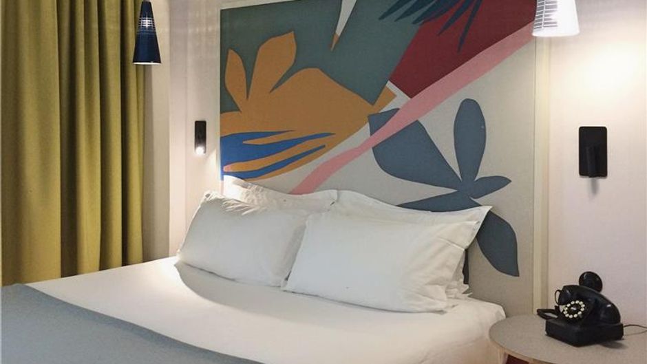 Hotel de la Paix Room