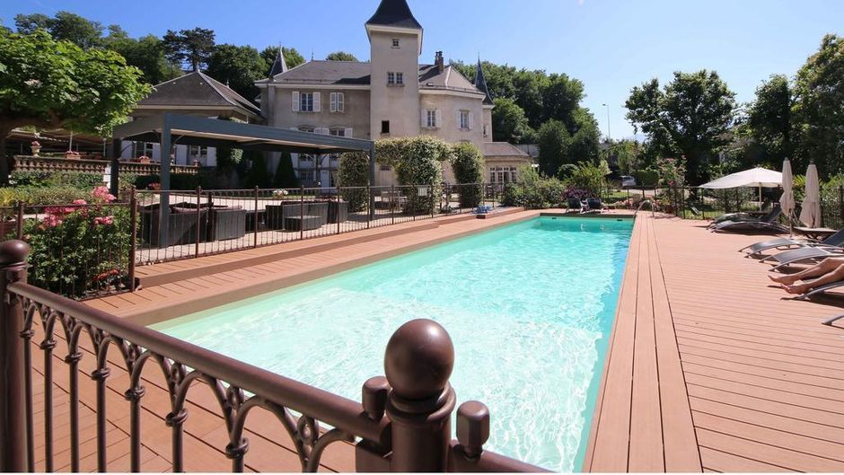 Chateau de la Commanderie Hotel Pool