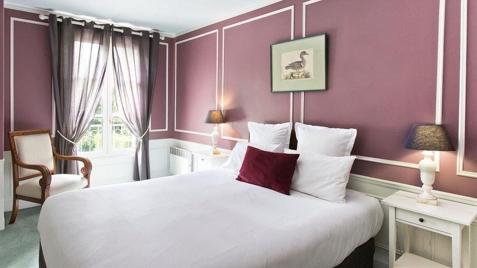 Chateau de la Commanderie Hotel Room