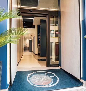 Univers Hotel