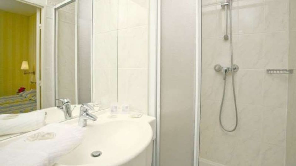 Delambre Hotel Room