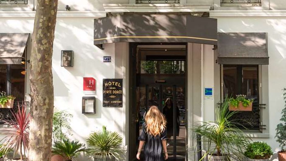 De La Porte Doree Exterior