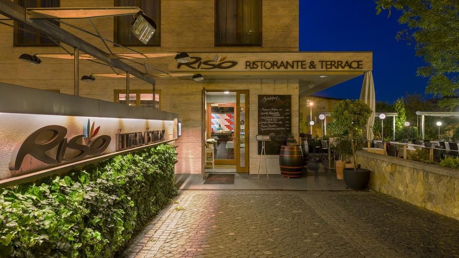 Castle Garden Restaurant
