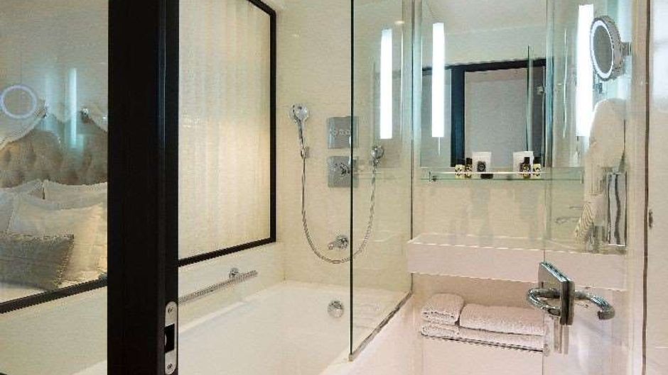 Academie Hotel Room