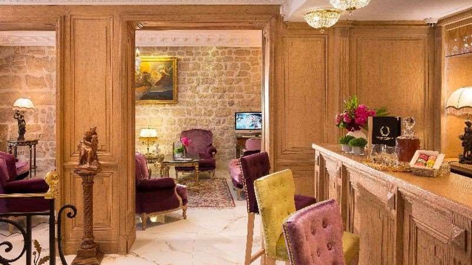 Academie Hotel Lobby