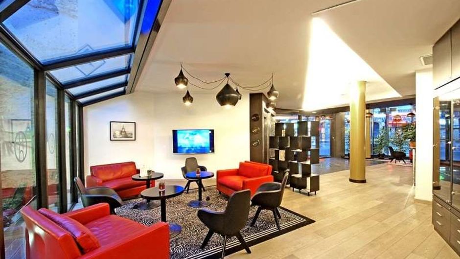 Hor Hotel Lobby
