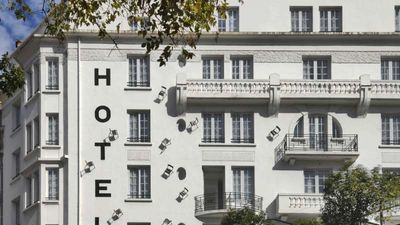 College Hotel
