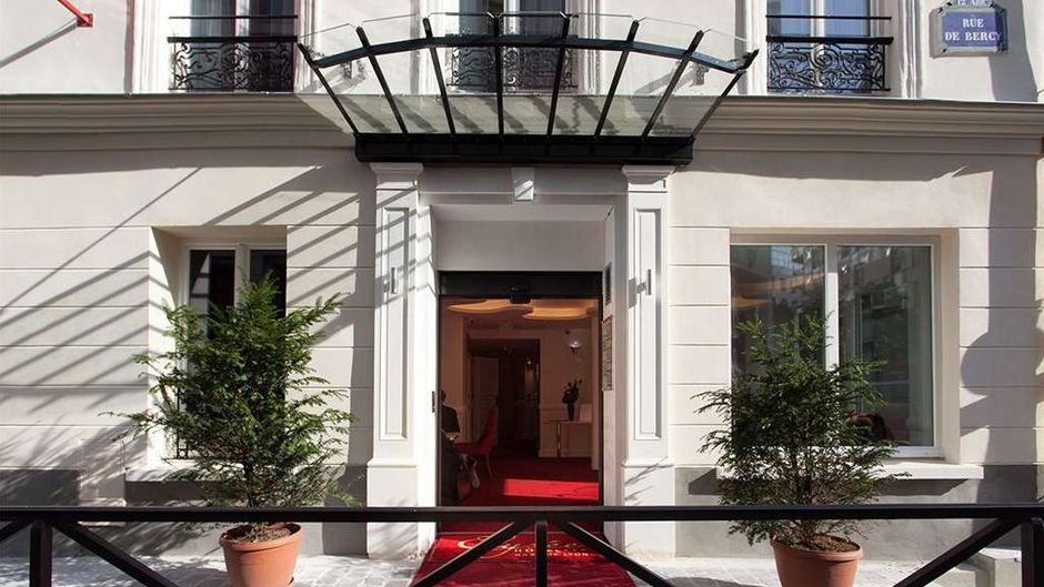Hotel Sleeping Belle Paris Exterior