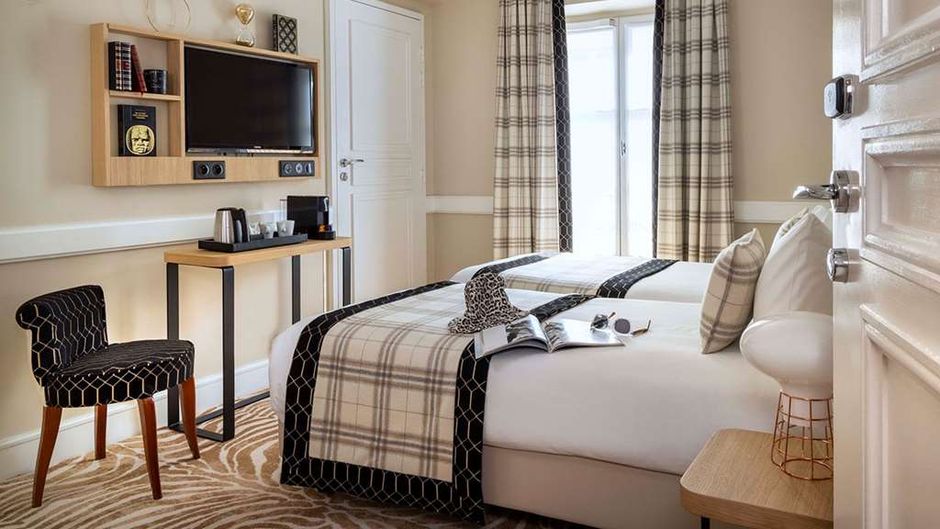 Hotel Sleeping Belle Paris Room