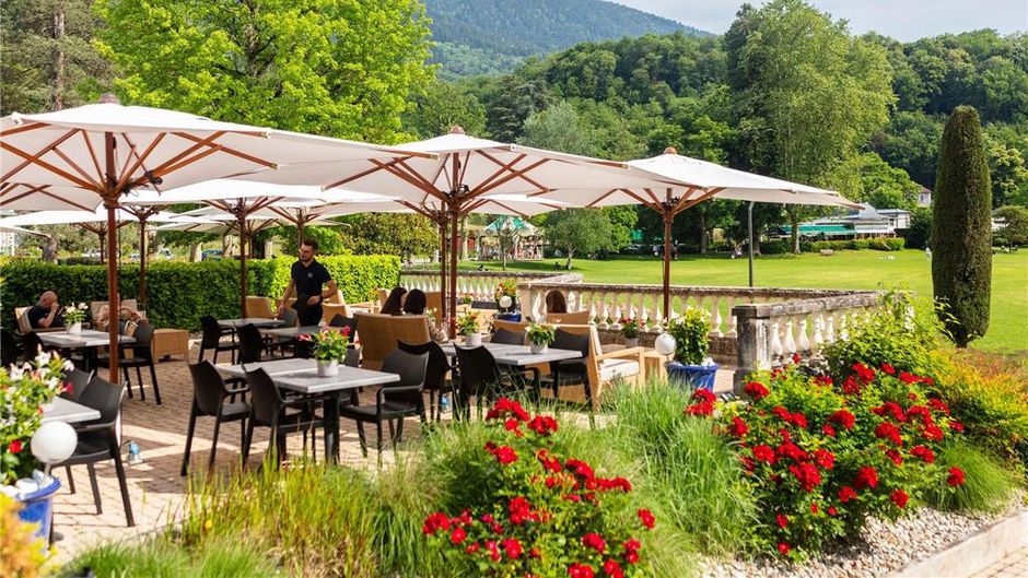 Le Grand Hotel d'Uriage Exterior