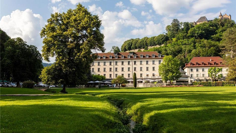 Le Grand Hotel d'Uriage Exterior