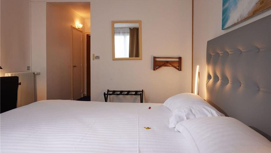 Le Beffroi Room