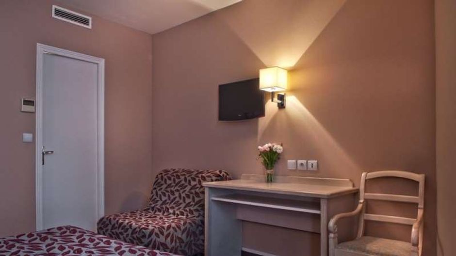 Eugenie Hotel Room