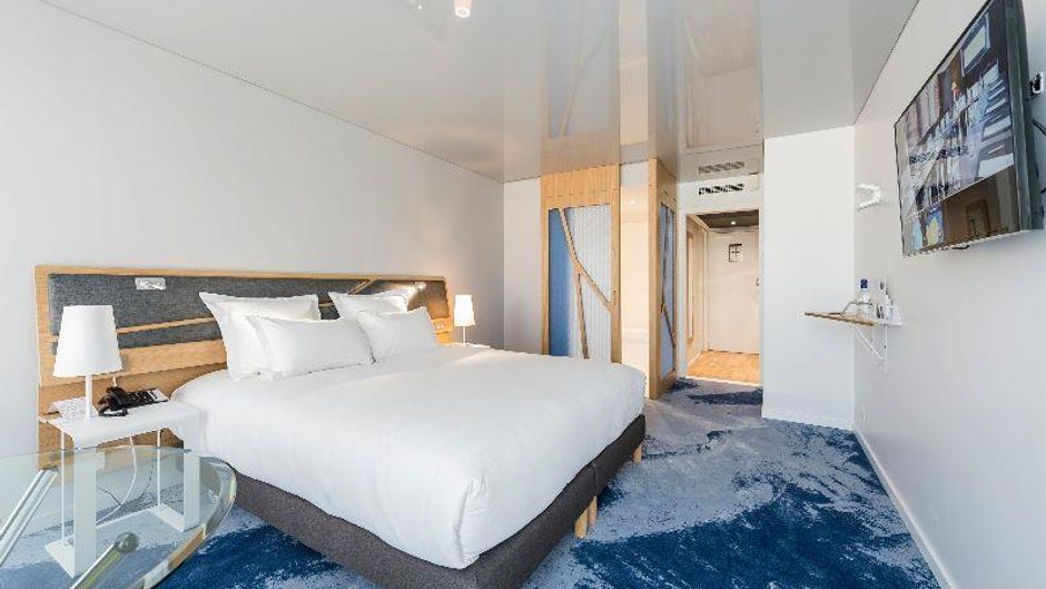Seekoo Hotel Room